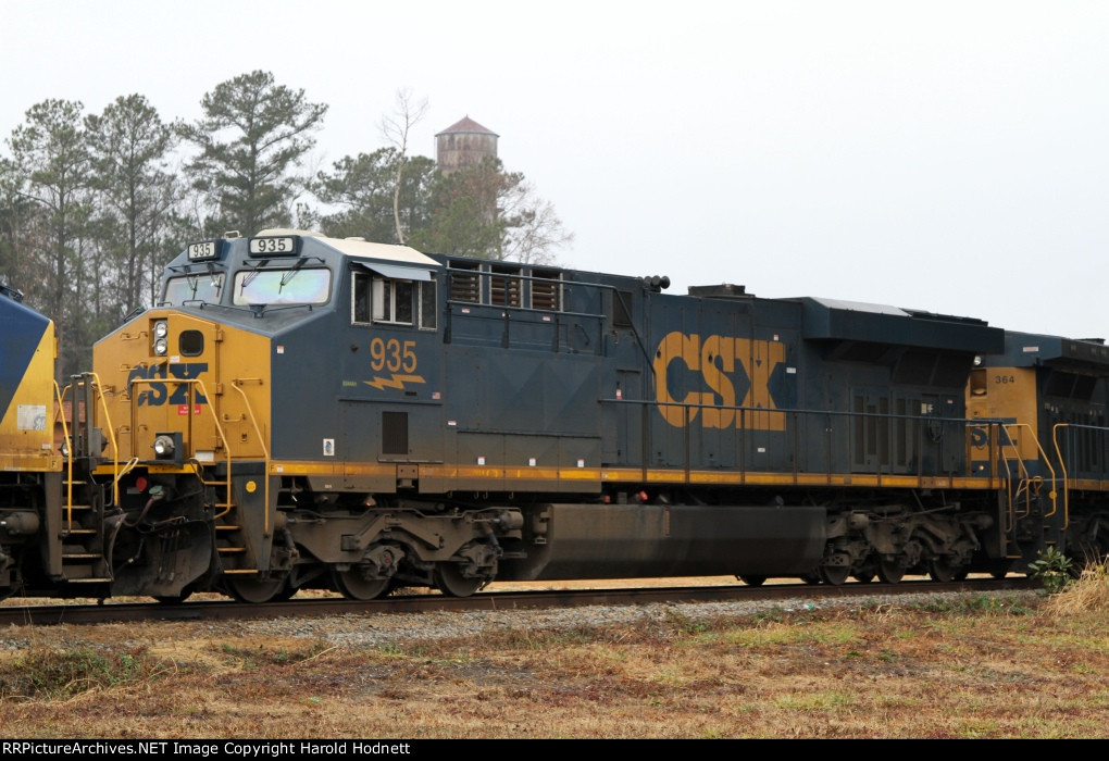 CSX 935